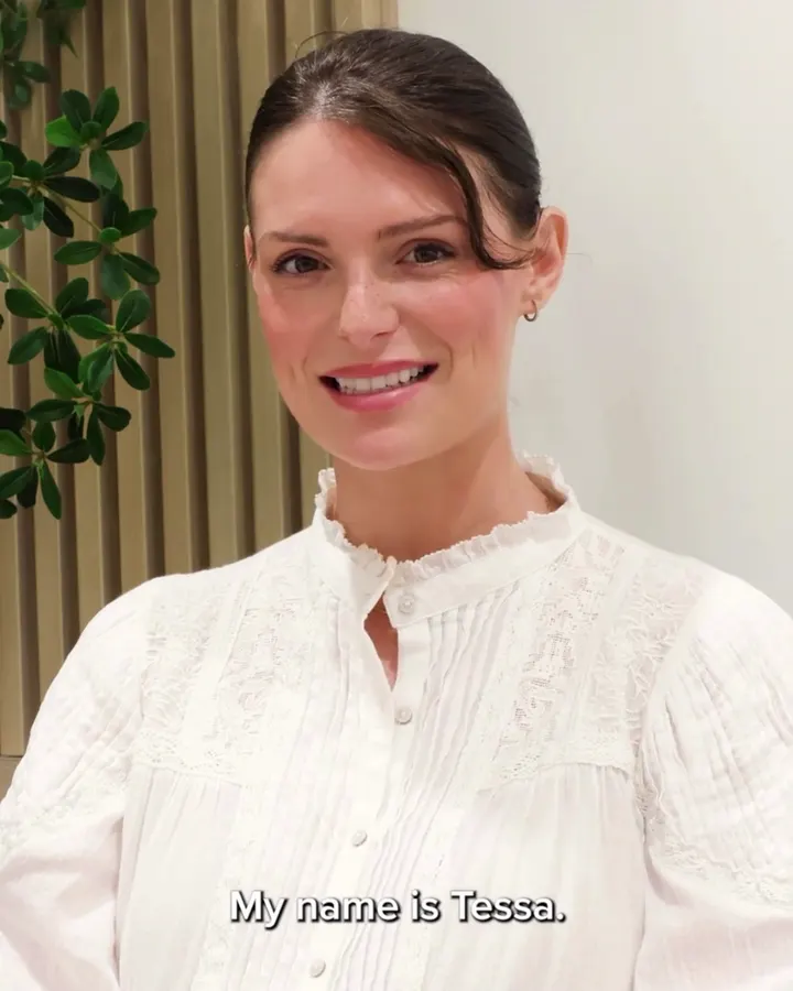 Tessa, a Yunella pregnancy patient, speaking on camera